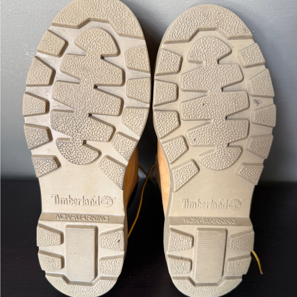 Timberland Boots - Picture 4 of 5